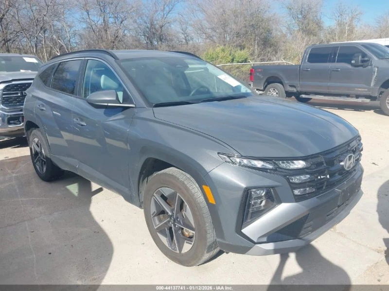 Hyundai Tucson 2.5L I-4 DI, DOHC, VVT, 187HP All Wheel Drive