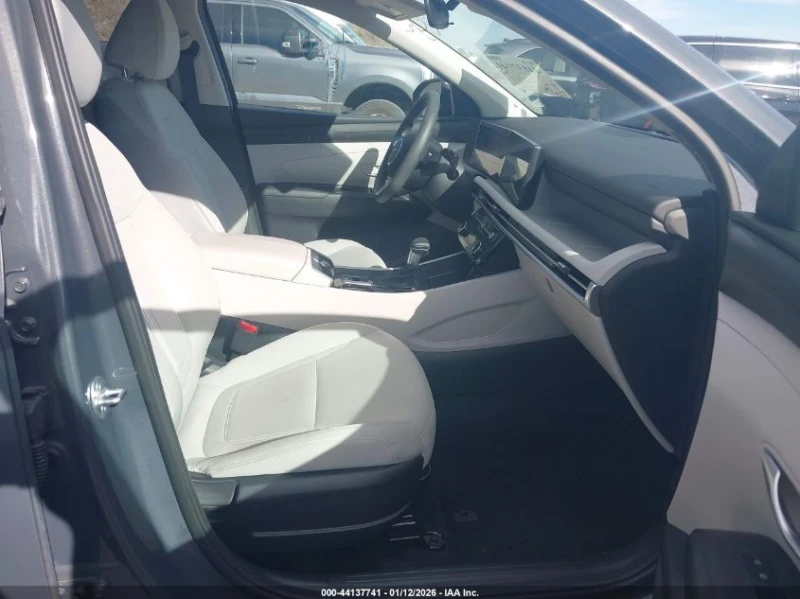 Hyundai Tucson 2.5L I-4 DI, DOHC, VVT, 187HP All Wheel Drive, снимка 10 - Автомобили и джипове - 53113102