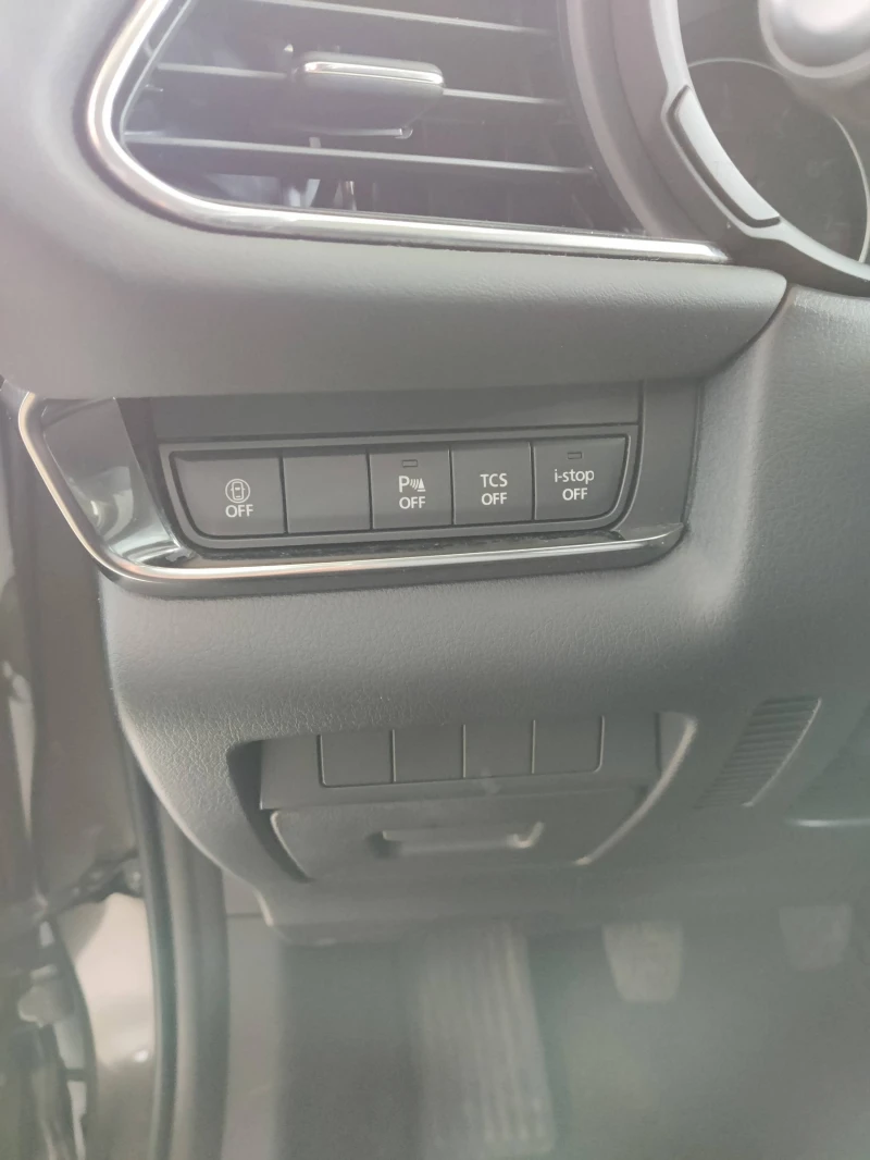 Mazda CX-30 2.0i Skyactiv-G, снимка 17 - Автомобили и джипове - 53495966