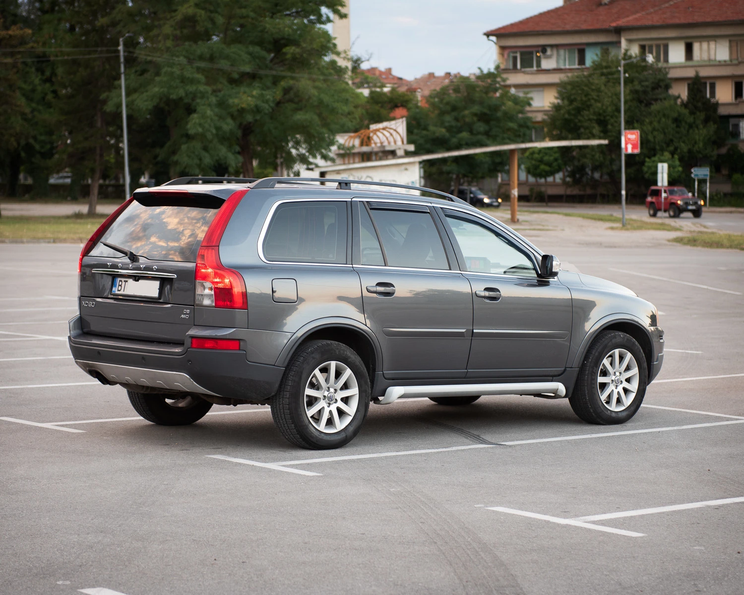 Volvo Xc90 D5 185 к.с. - изображение 3