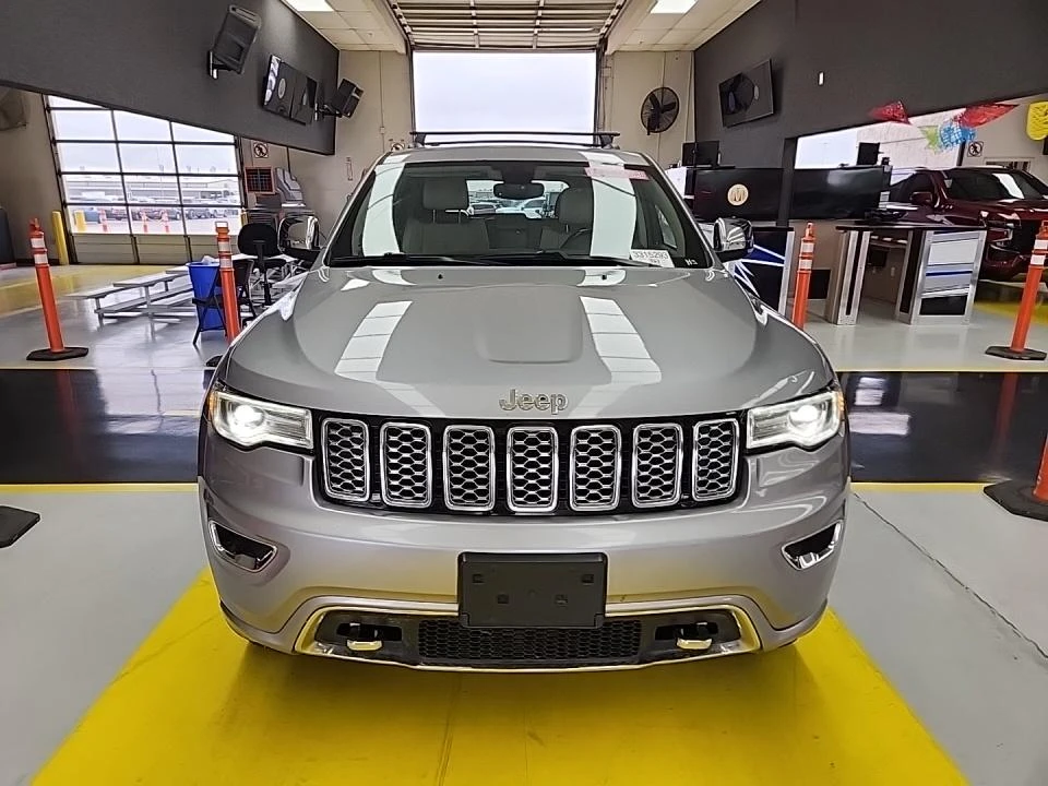 Jeep Grand cherokee 2018 Jeep Grand Cherokee Overland - изображение 2