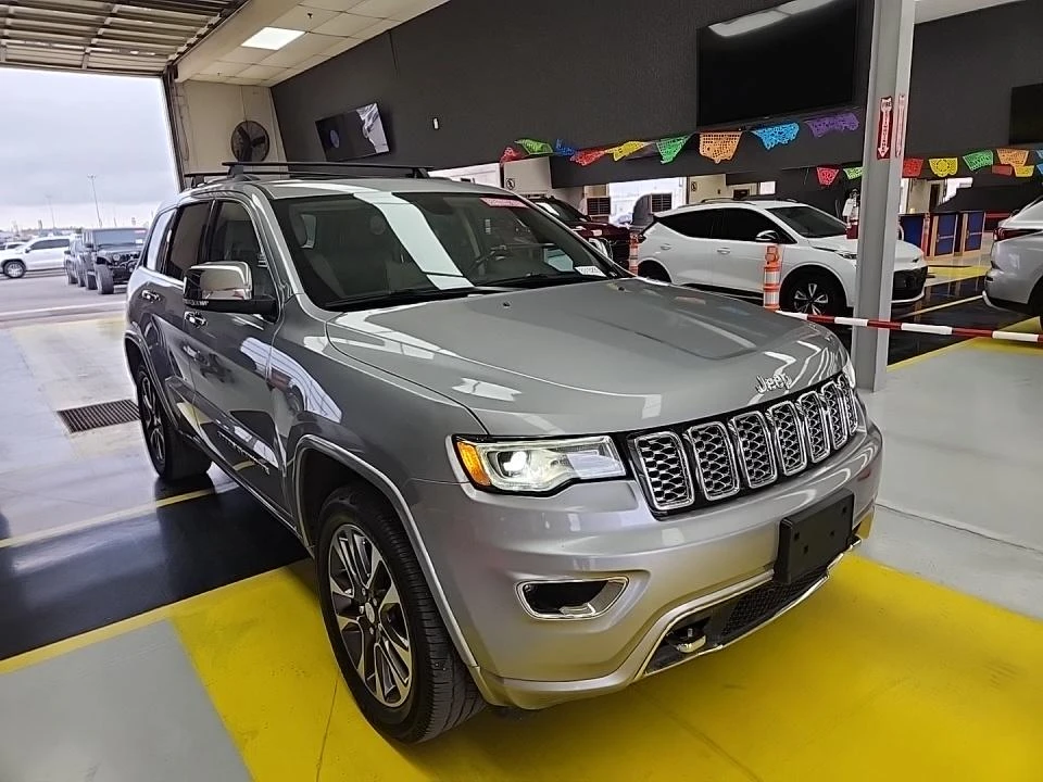 Jeep Grand cherokee 2018 Jeep Grand Cherokee Overland - изображение 3