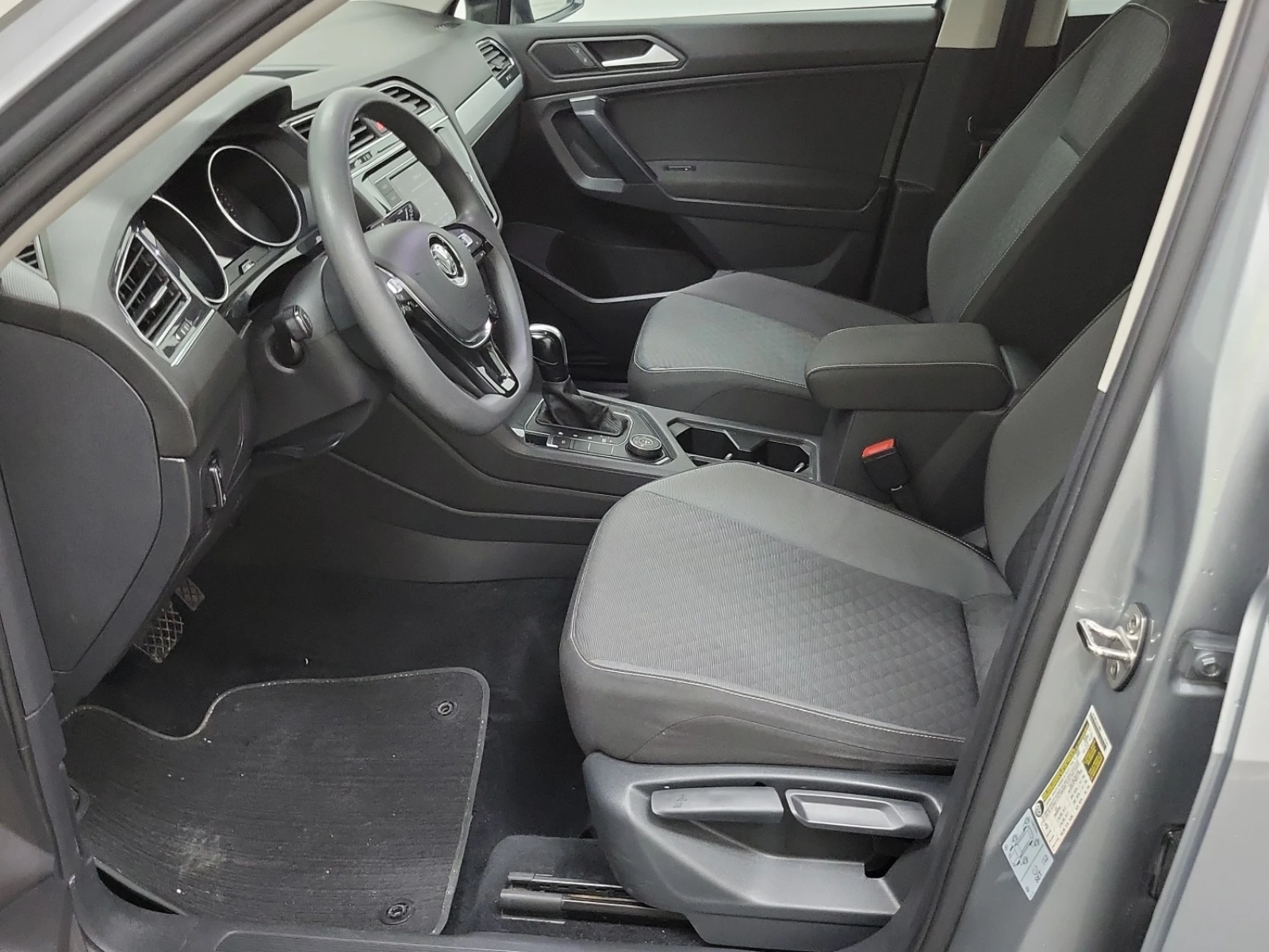 VW Tiguan * S* * АвтоКредит*  - изображение 5