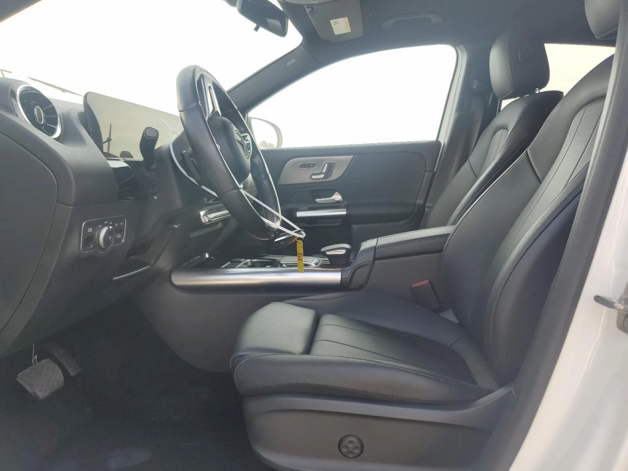 Mercedes-Benz GLA 250 4MATIC DIGITAL/MEMORY/ПОДГРЕВИ - изображение 7