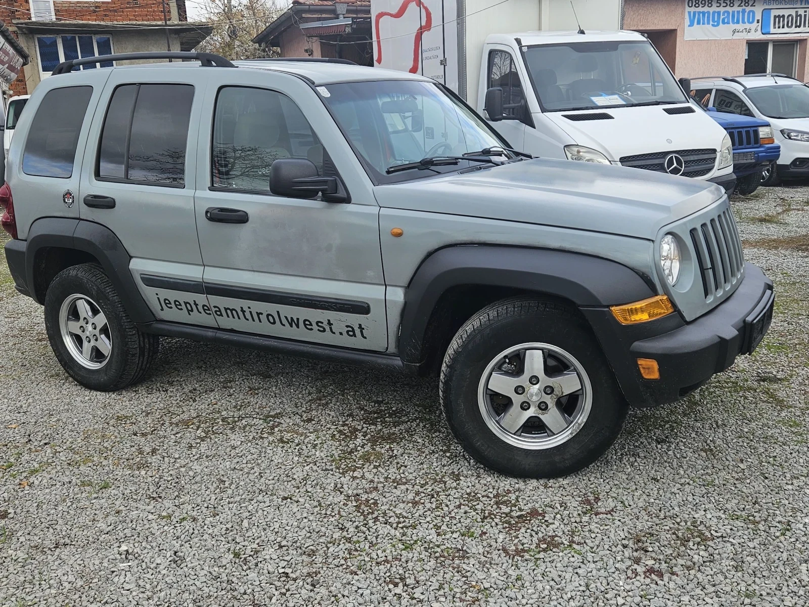 Jeep Cherokee 2.8 | Mobile.bg   2