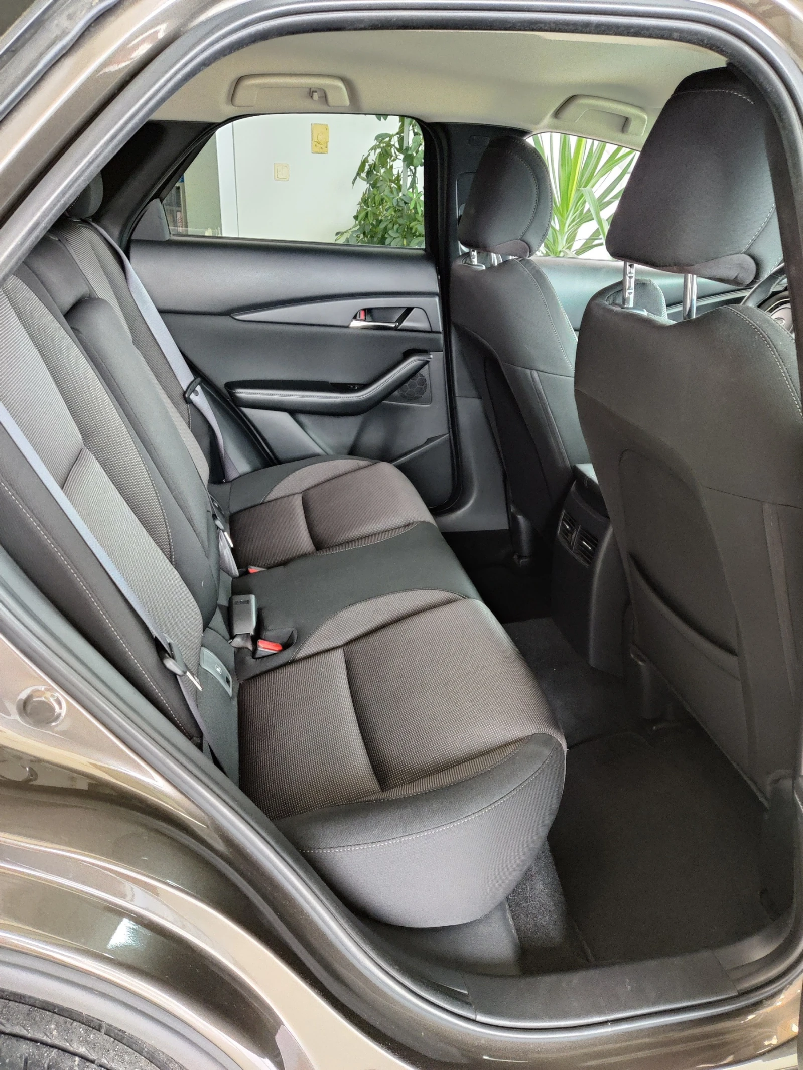 Mazda CX-30 2.0i Skyactiv-G, снимка 6 - Автомобили и джипове - 53495966