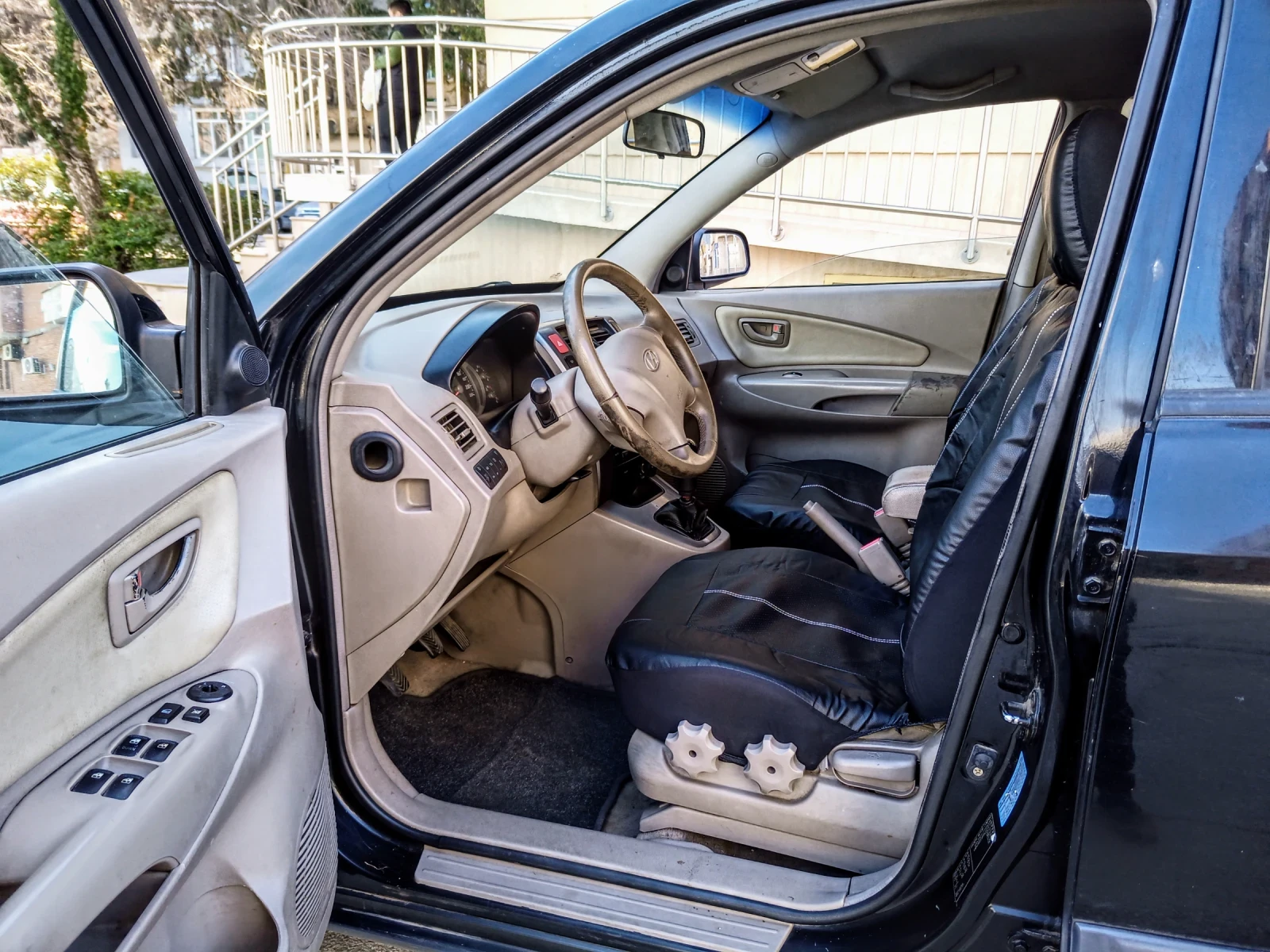 Hyundai Tucson 4x4/CRDI 140 кс./5л.-100км./Климатроник/Отличен !, снимка 9 - Автомобили и джипове - 53831924