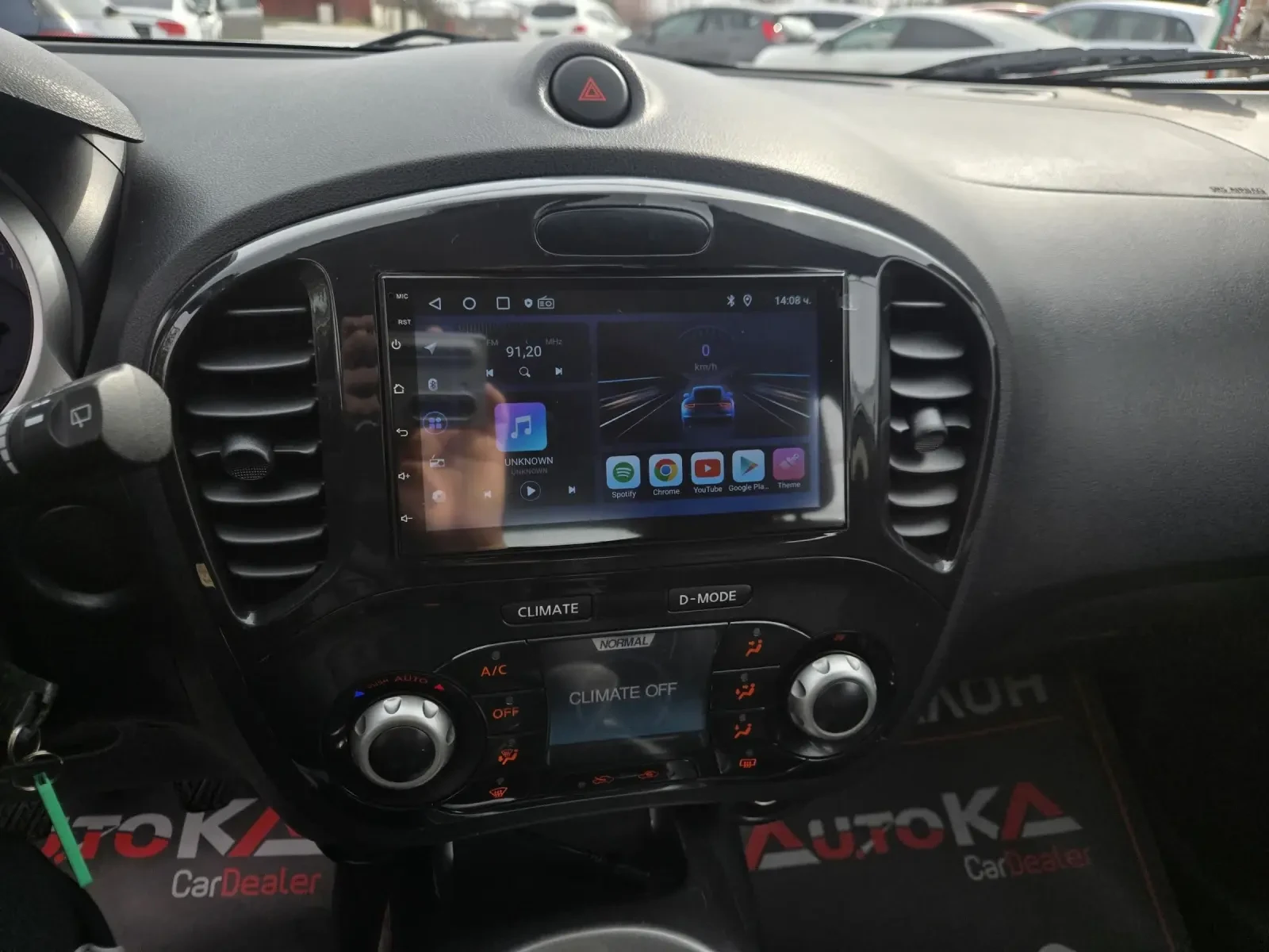 Nissan Juke 1.6i-117кс= ФАБРИЧНА ГАЗ= НАВИГАЦИЯ= КЛИМАТРОНИК, снимка 16 - Автомобили и джипове - 53916702