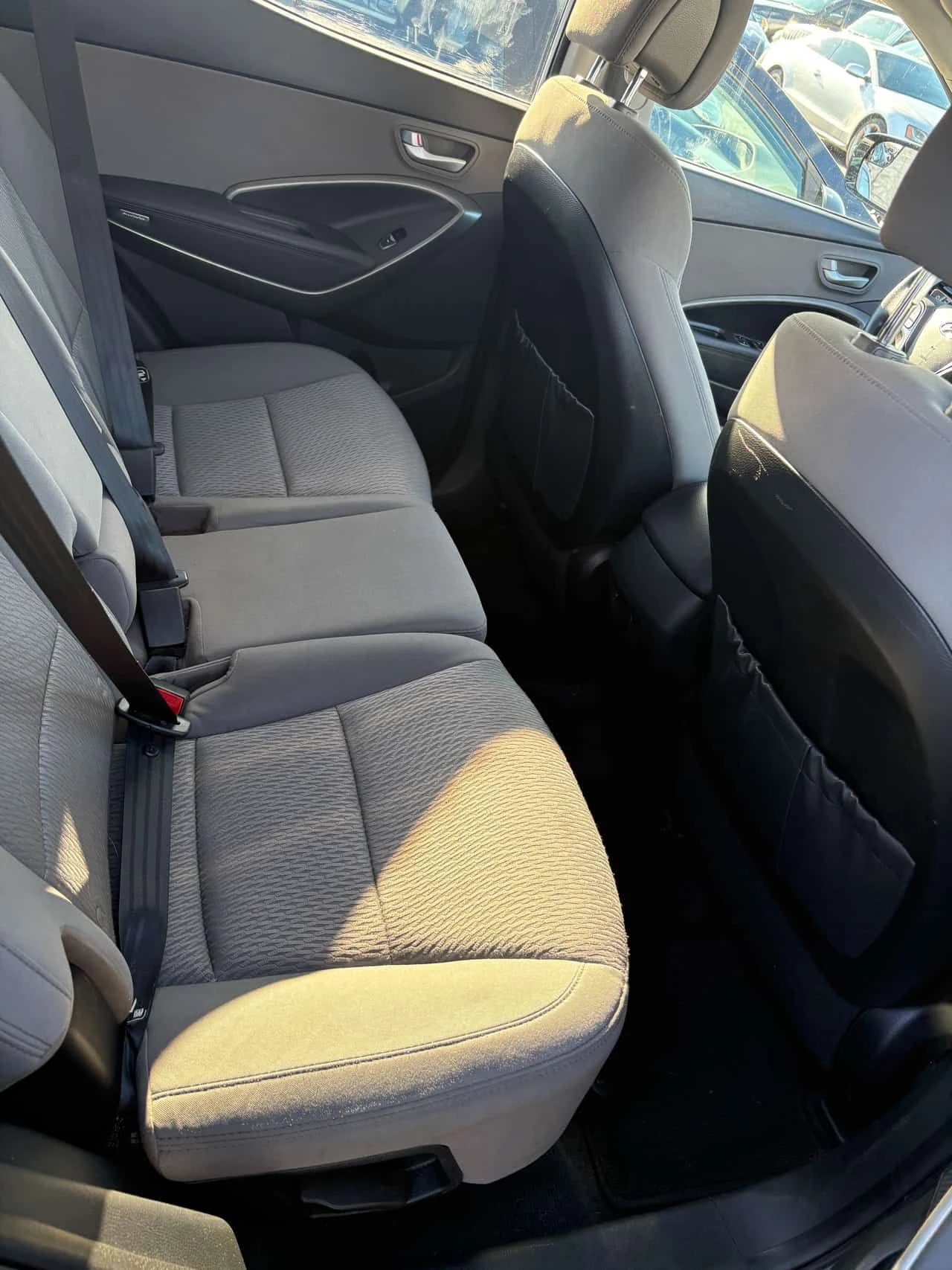 Hyundai Santa fe * FWD 4dr 2.4L * CARFAX * ЦЕНА ДО БГ, снимка 17 - Автомобили и джипове - 53967974