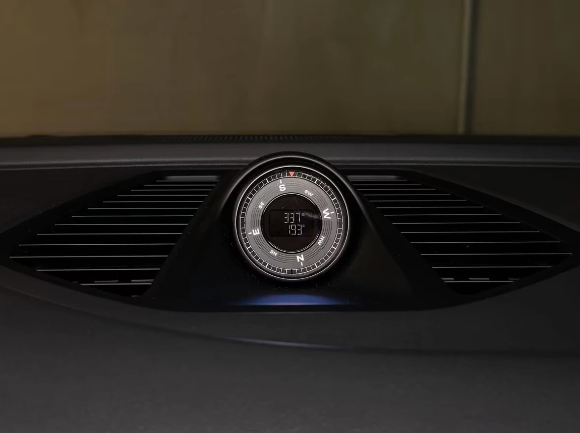 Porsche Macan 4 /  LED-Matrix / 360 - Camera, снимка 13 - Автомобили и джипове - 54139306