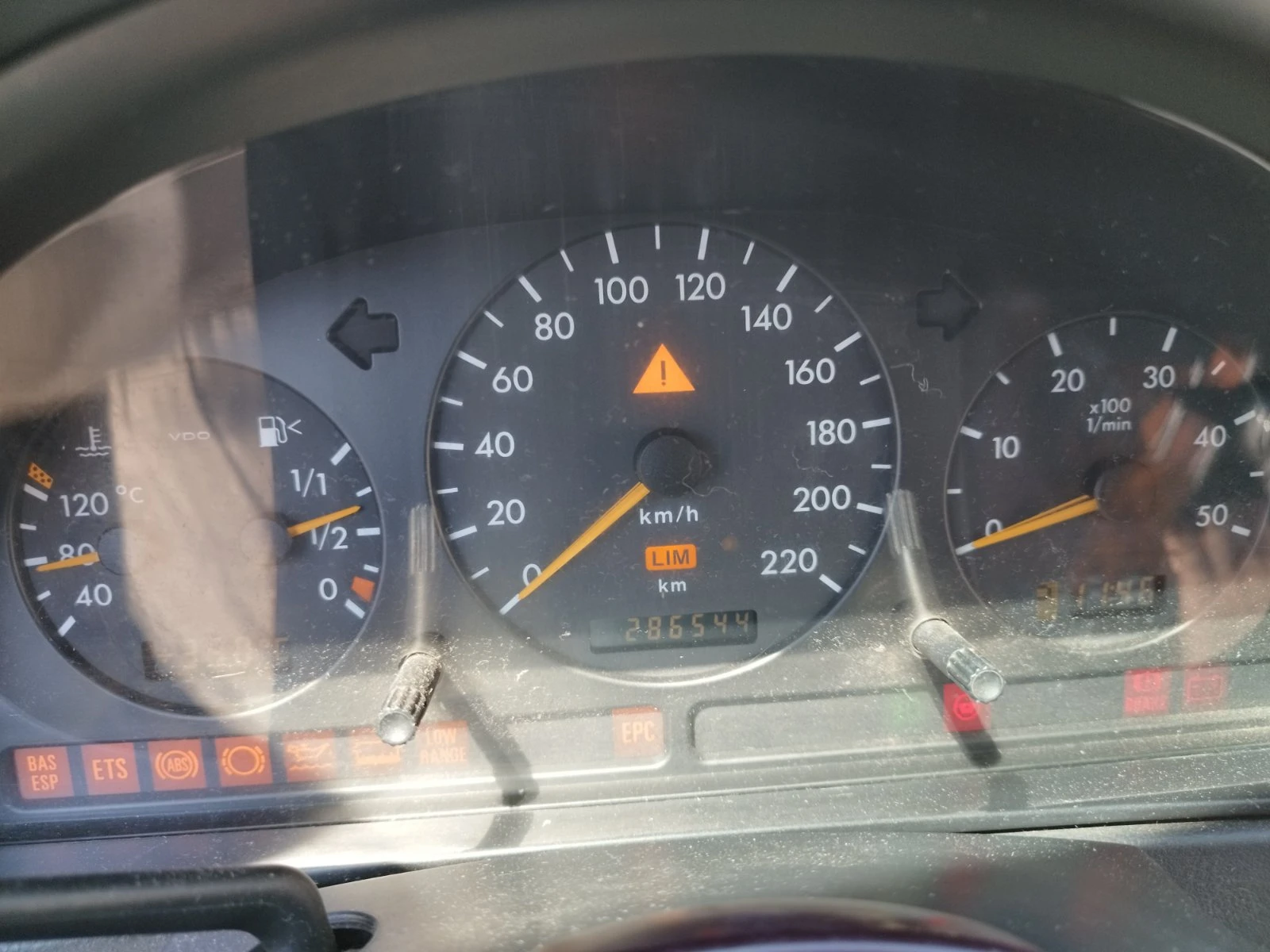 Mercedes-Benz ML 270, снимка 14 - Автомобили и джипове - 55492353