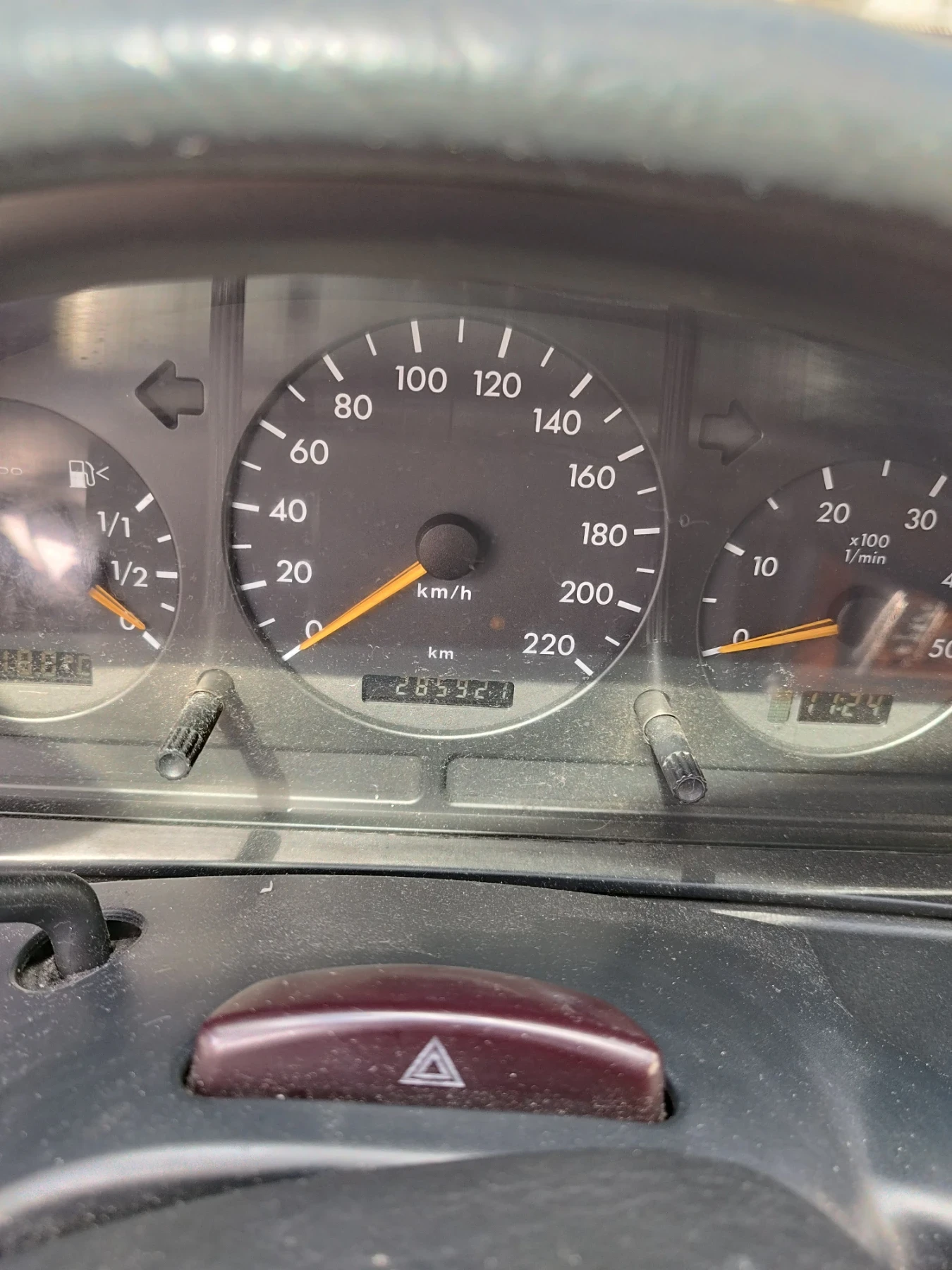 Mercedes-Benz ML 270, снимка 13 - Автомобили и джипове - 54666850