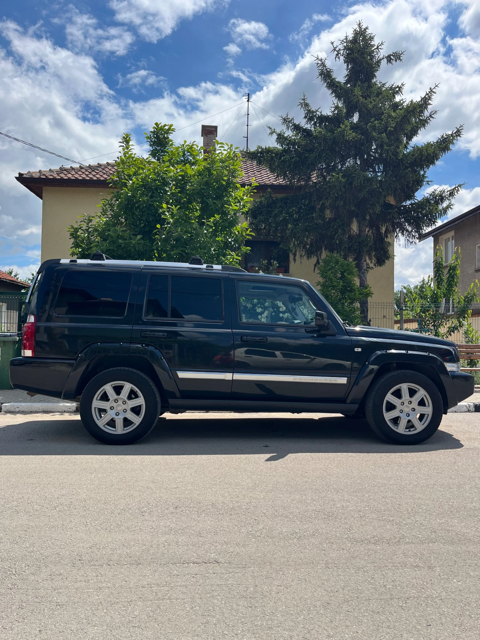 Jeep Commander, снимка 5 - Автомобили и джипове - 54898915