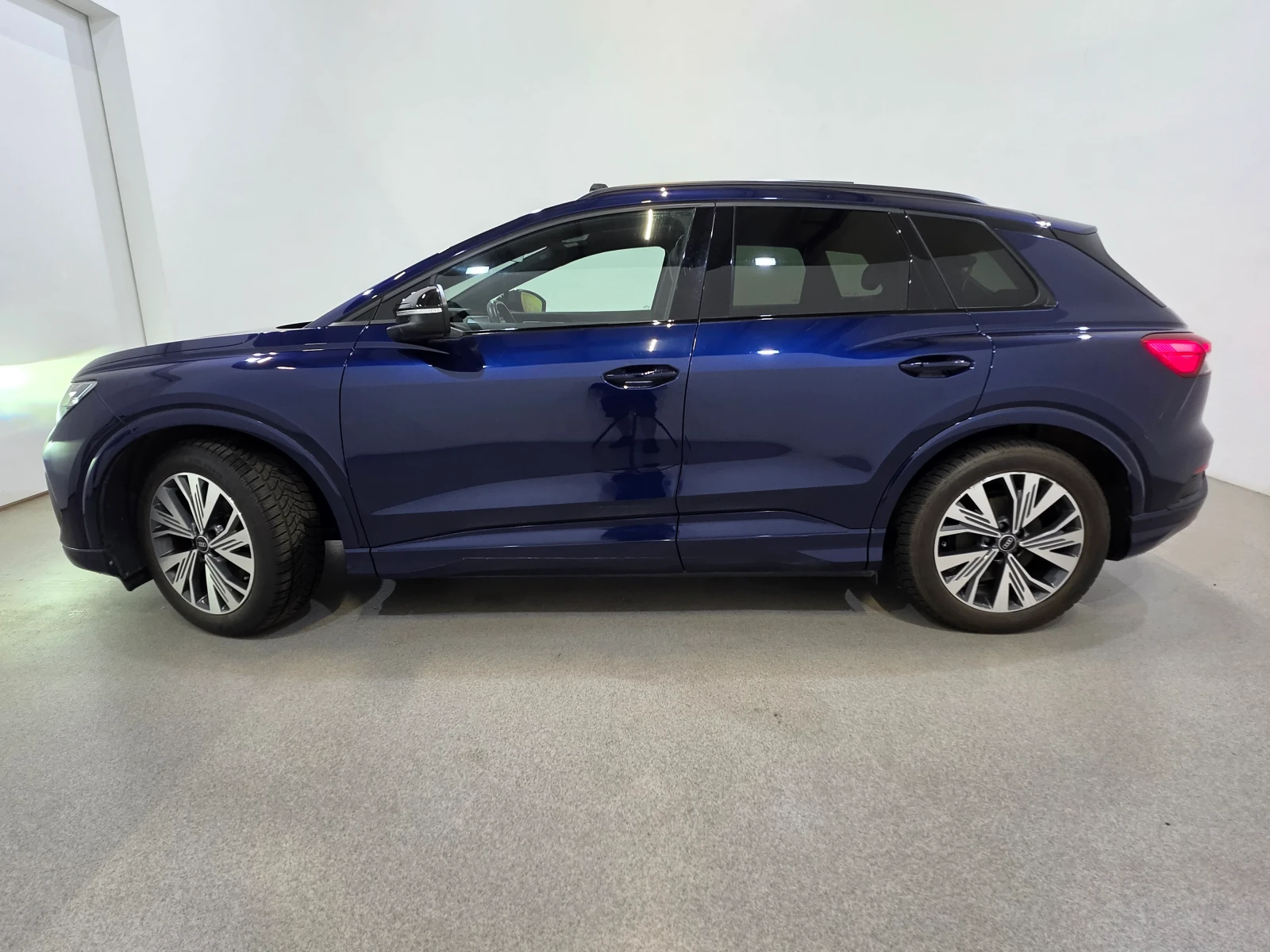 Audi Q4 E-Tron 35 S-Line Int. Aut. Pano LED-Matrix Virtual, снимка 7 - Автомобили и джипове - 55134998