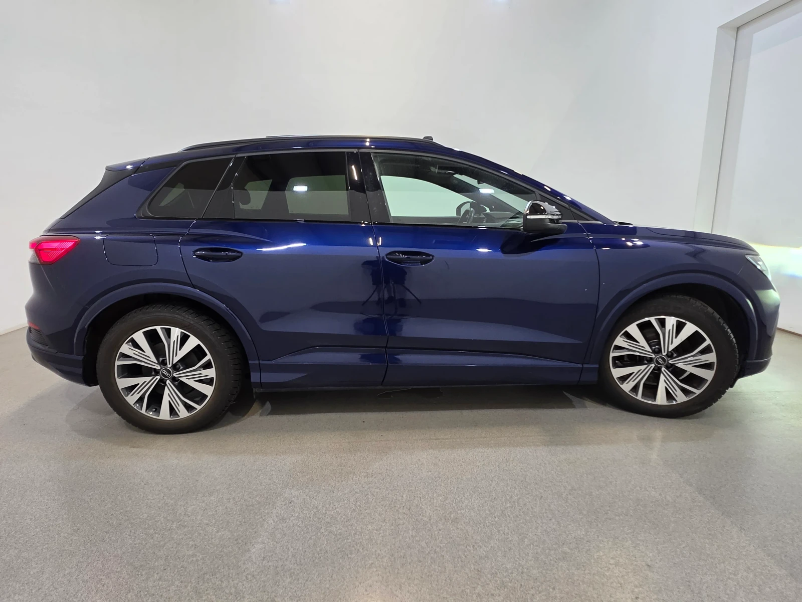Audi Q4 E-Tron 35 S-Line Int. Aut. Pano LED-Matrix Virtual, снимка 6 - Автомобили и джипове - 55134998
