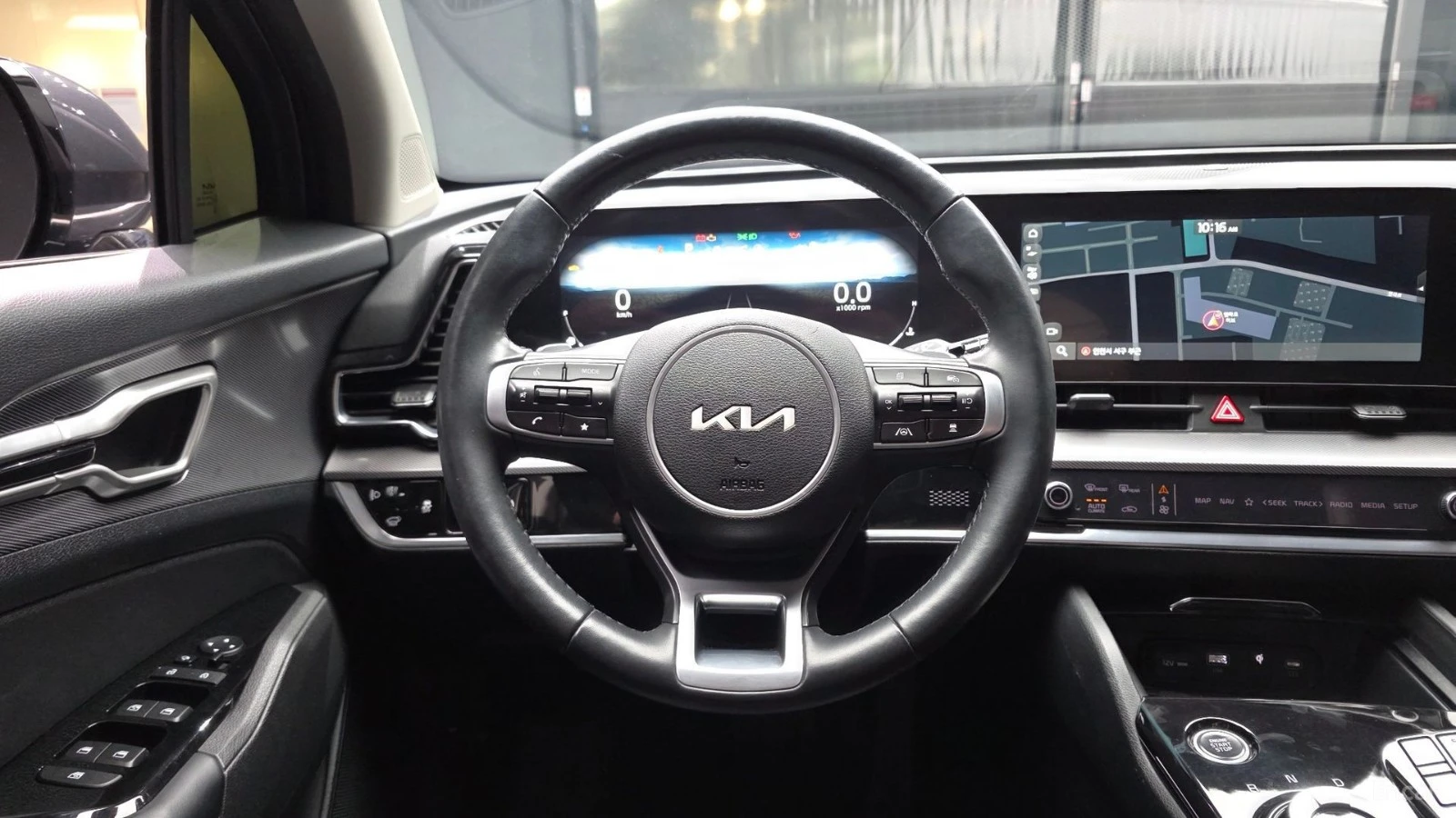 Kia Sportage NOBLESSE/DRIVE-ASSISTS/DIGITAL/1.6-TURBO, снимка 8 - Автомобили и джипове - 55679010