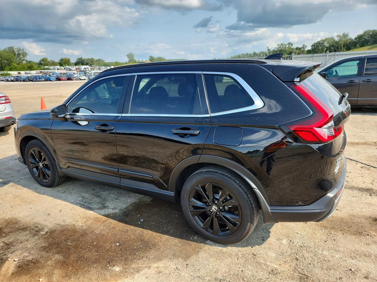 Honda Cr-v 2.0l Sport Touring, снимка 2 - Автомобили и джипове - 56076248