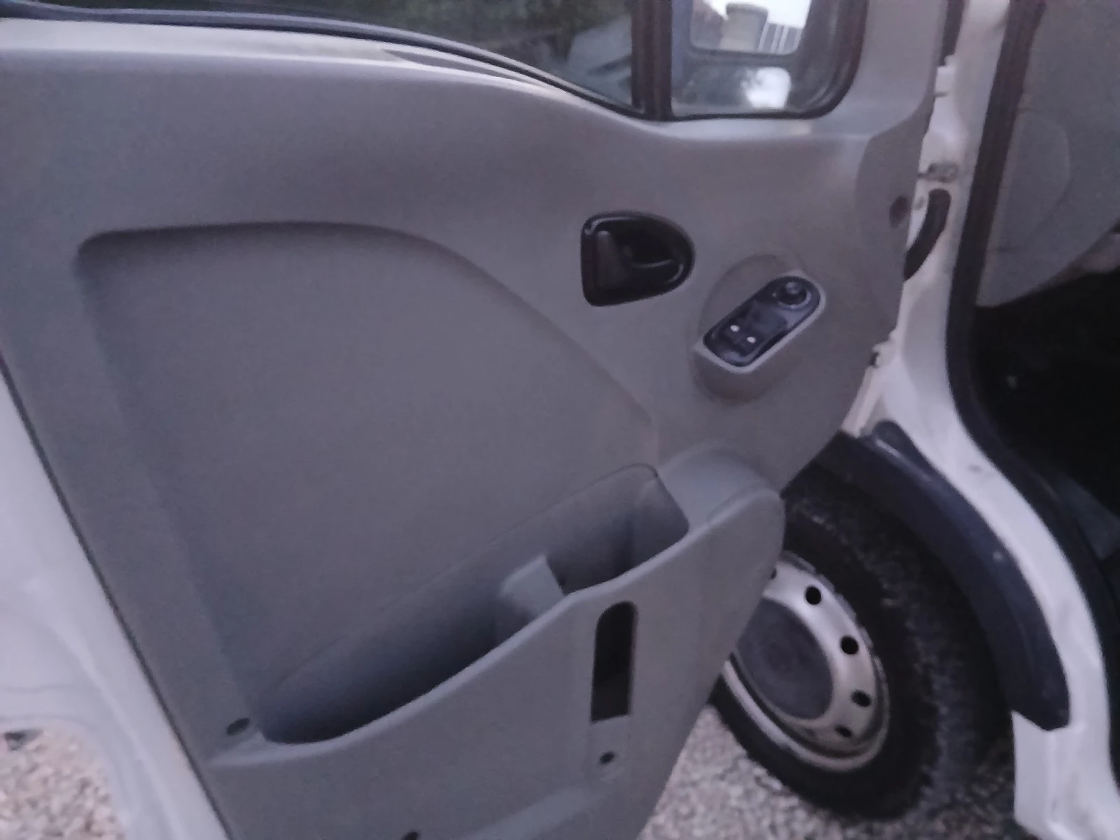 Opel Movano 2.5CDTI-KLIMATIK, снимка 7 - Бусове и автобуси - 55640562