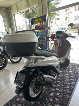 Piaggio Beverly 300ie ABS/ASR/LED, снимка 9