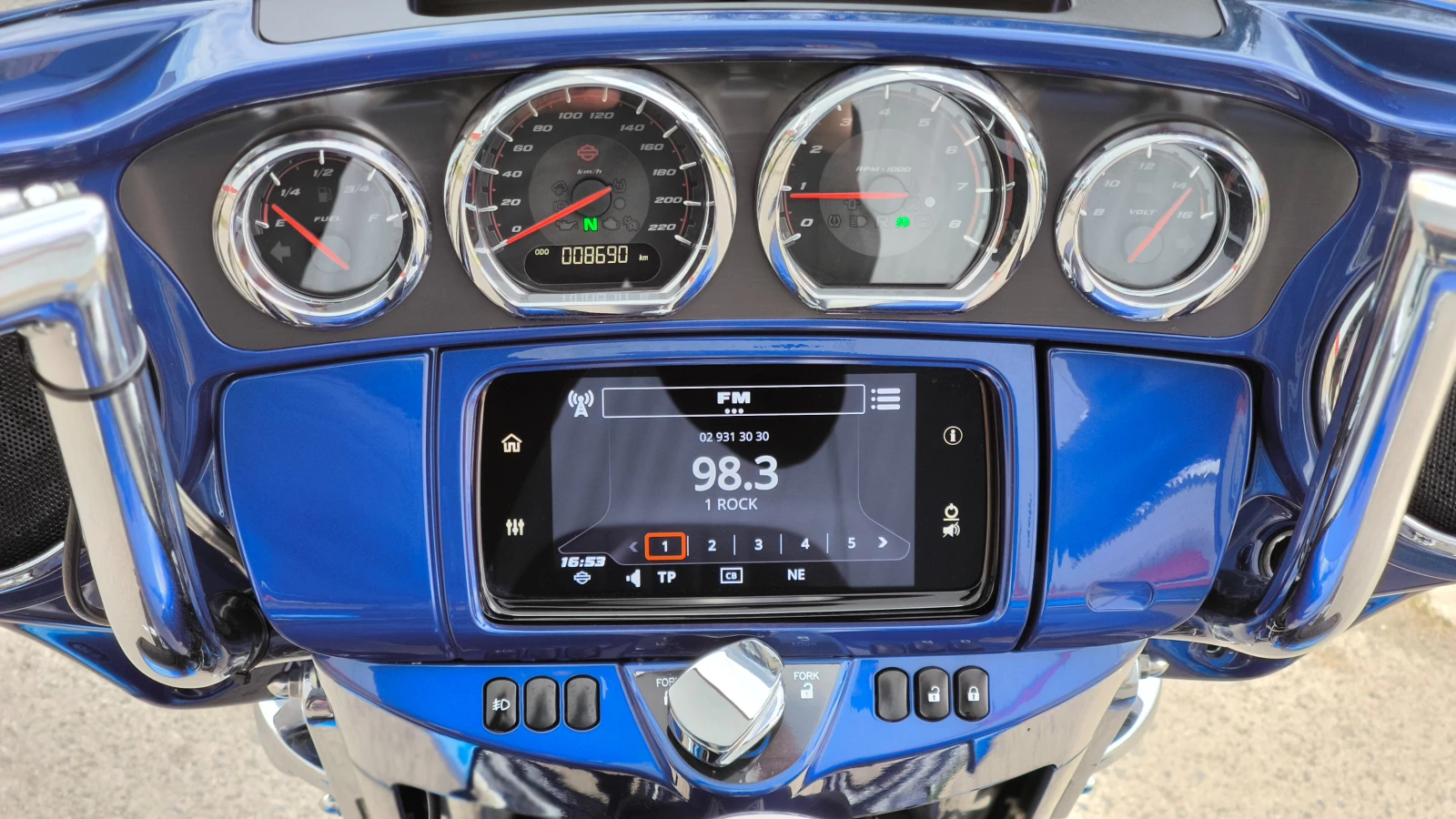 Harley-Davidson CVO Ultra LIMITED 131 - изображение 5