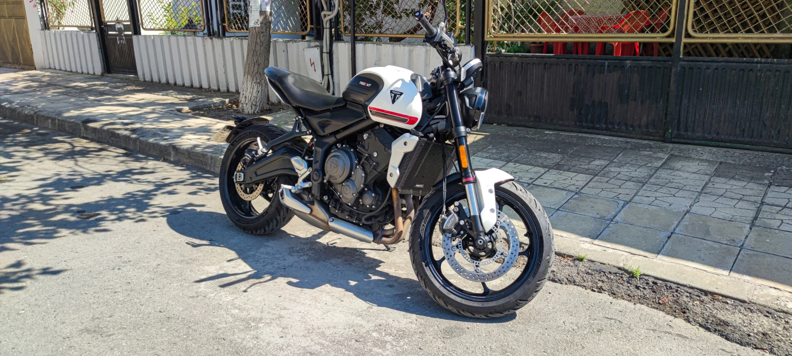 Triumph Trident A2, снимка 2 - Мотоциклети и мототехника - 54045779