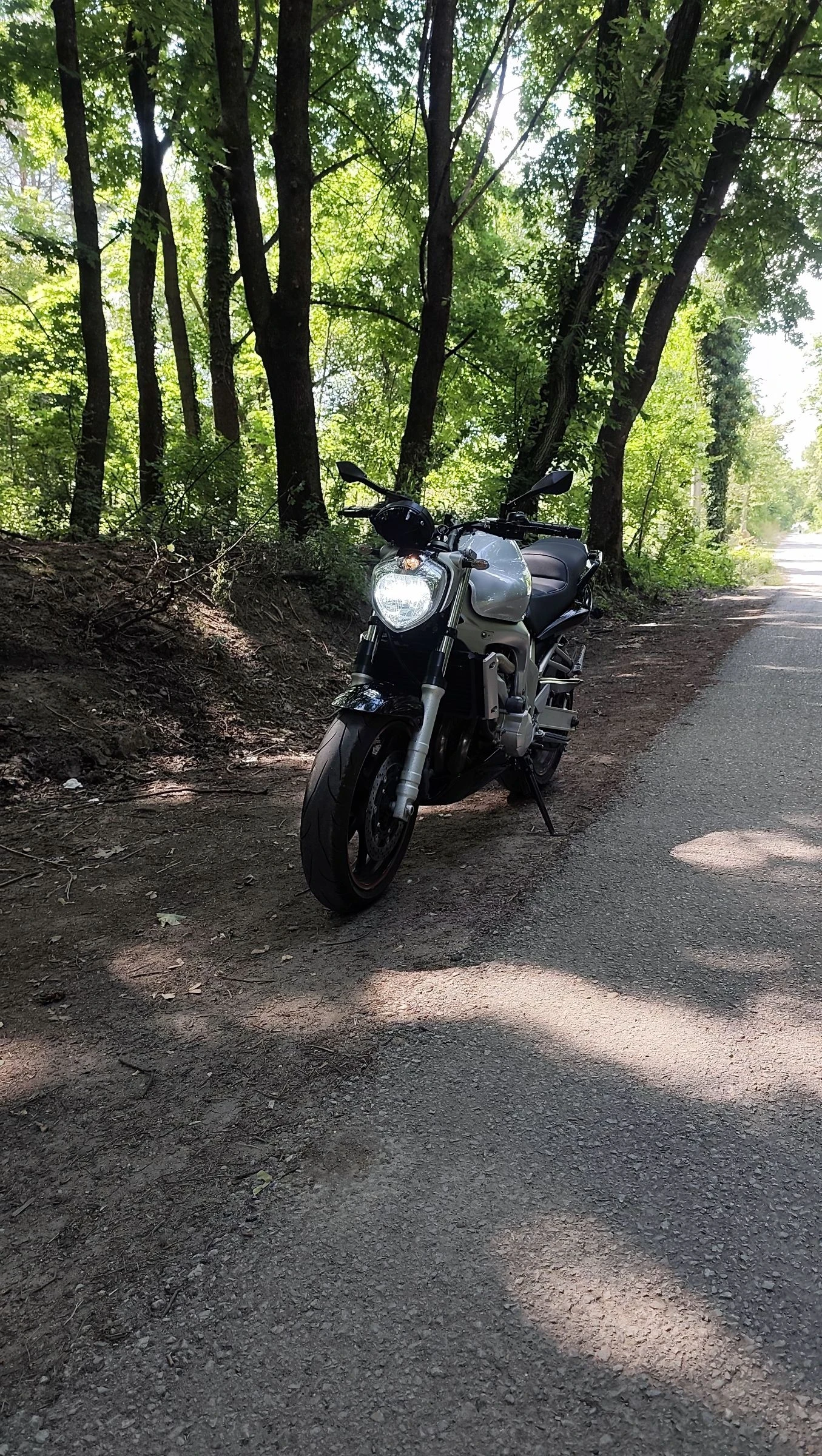 Yamaha FZ6