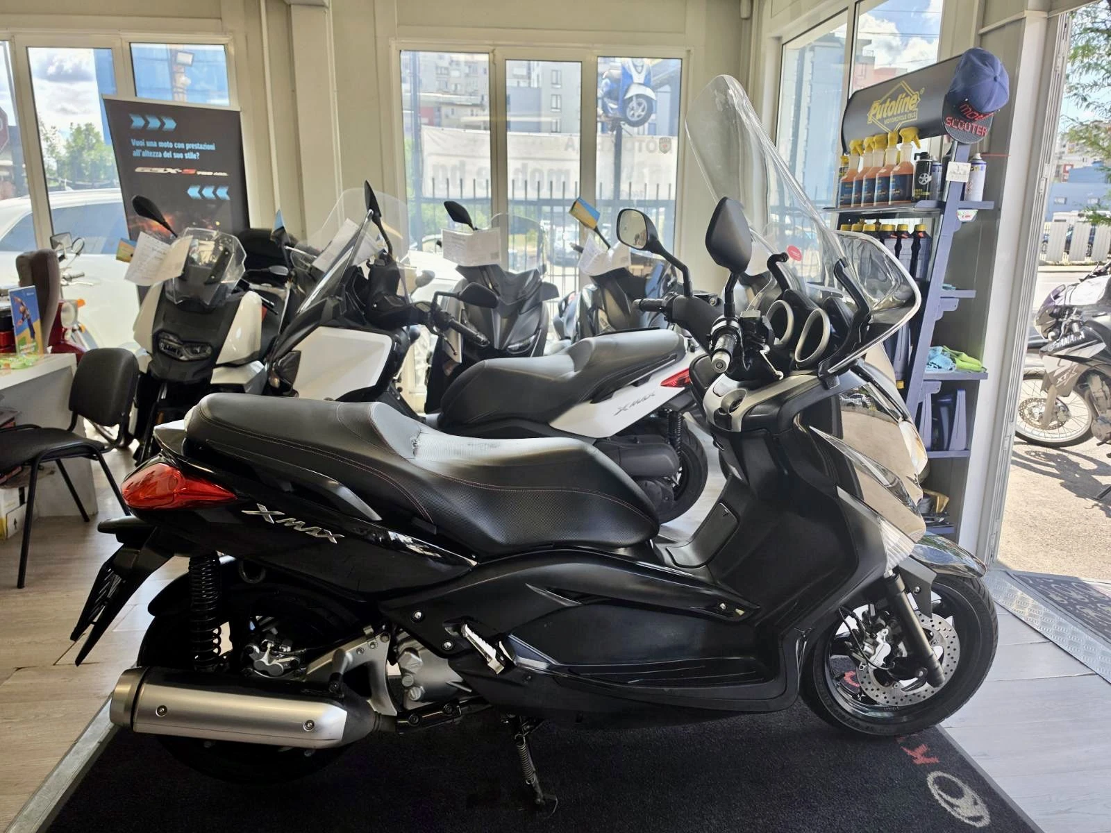 Yamaha X-max 250i 07.2011г., снимка 13 - Мотоциклети и мототехника - 55222219