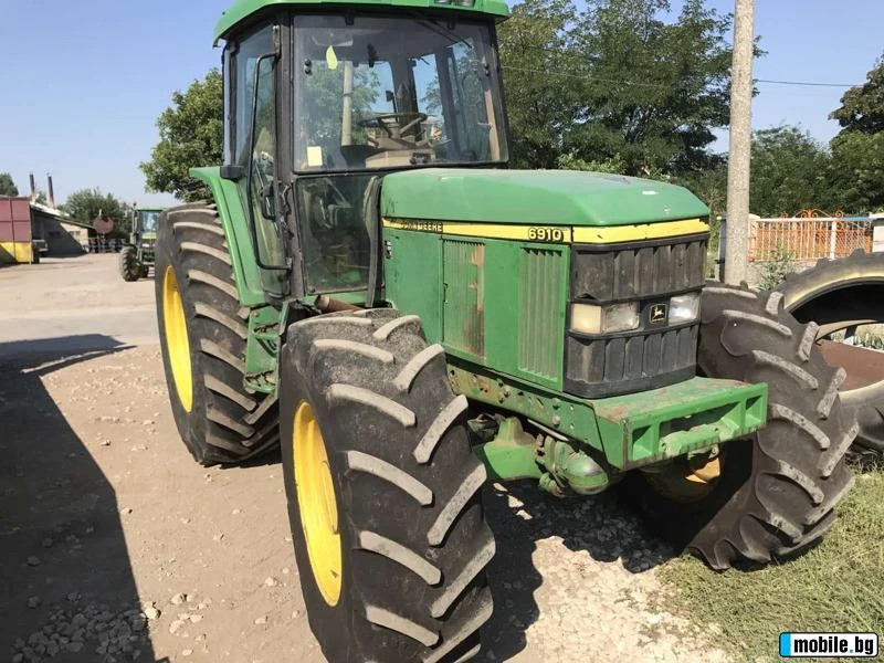 Трактор John Deere Deere 6510,6610,6910,6810- на части, снимка 1 - Селскостопанска техника - 32838229