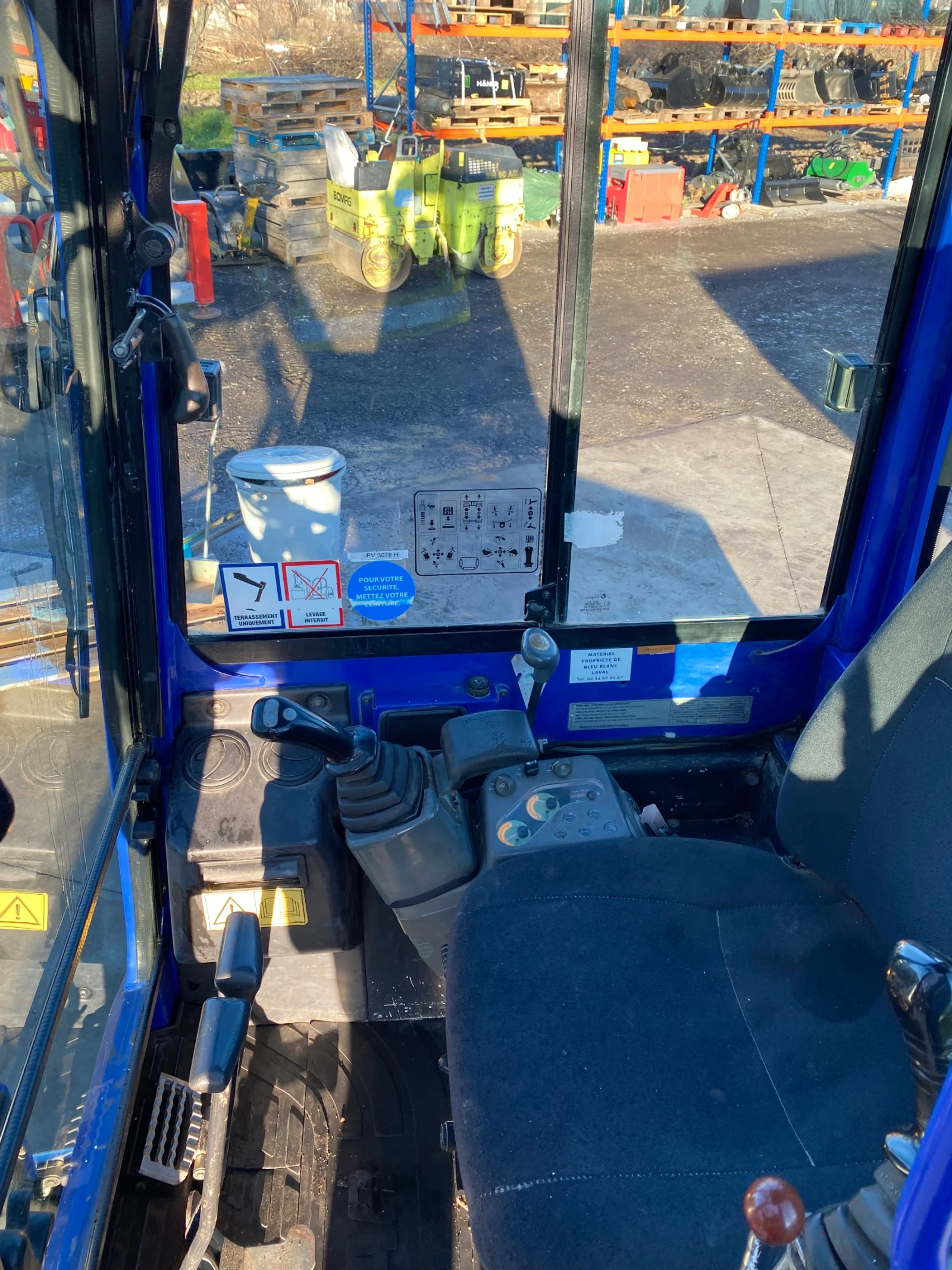 Багер Yanmar VIO25-4 - изображение 10