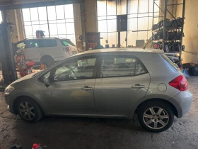 Toyota Auris, снимка 2