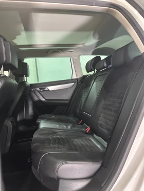 VW Passat LED* Navi* Pano* 4 motion - 9000 € / 17602.47 лв. - 69395692 13