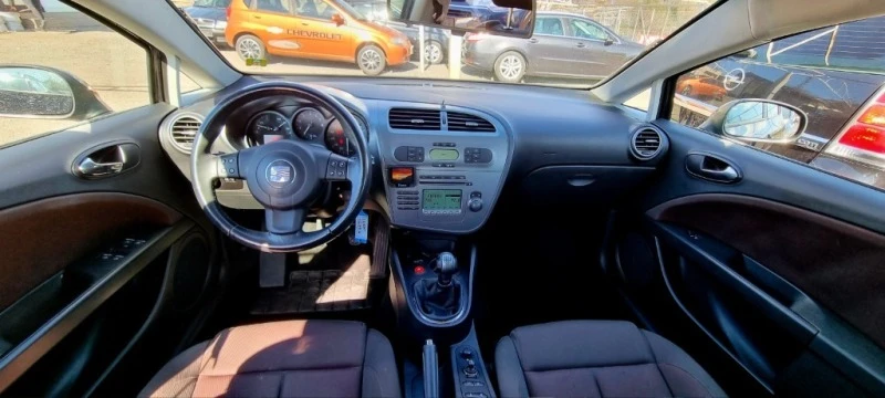 Seat Leon 2.0, снимка 9 - Автомобили и джипове - 47326299