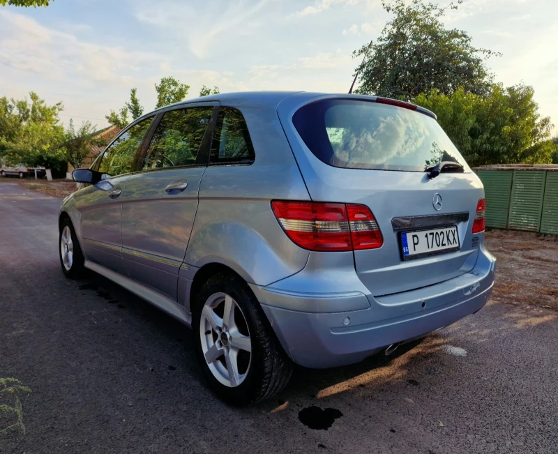 Mercedes-Benz B 180, снимка 6 - Автомобили и джипове - 47347701