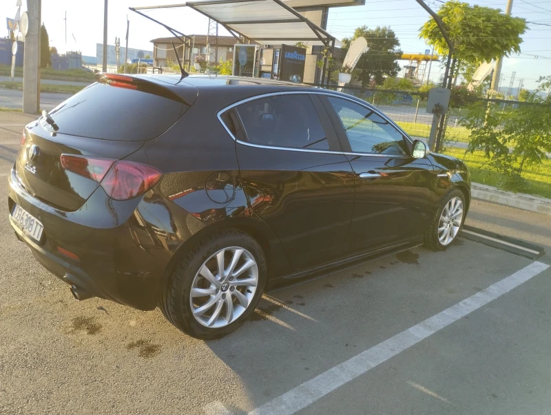 Alfa Romeo Giulietta 2.0 JTDm2, снимка 11 - Автомобили и джипове - 47841797