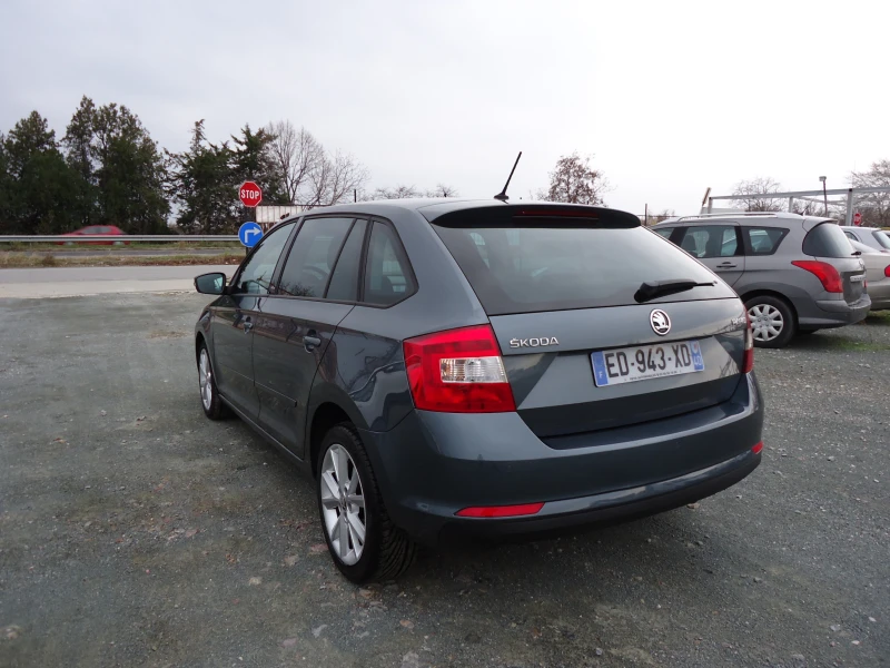 Skoda Rapid 1.6 TDI Edition 115 к.с., снимка 4 - Автомобили и джипове - 48156949