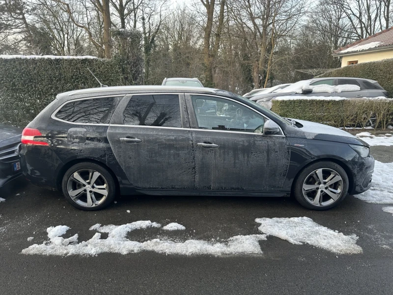 Peugeot 308 SW 1.5 GT Line, снимка 4 - Автомобили и джипове - 48766352