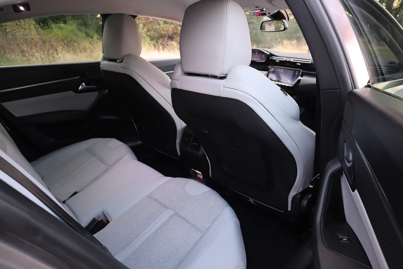 Peugeot 508 2.0HDi Allure, снимка 12 - Автомобили и джипове - 52544161