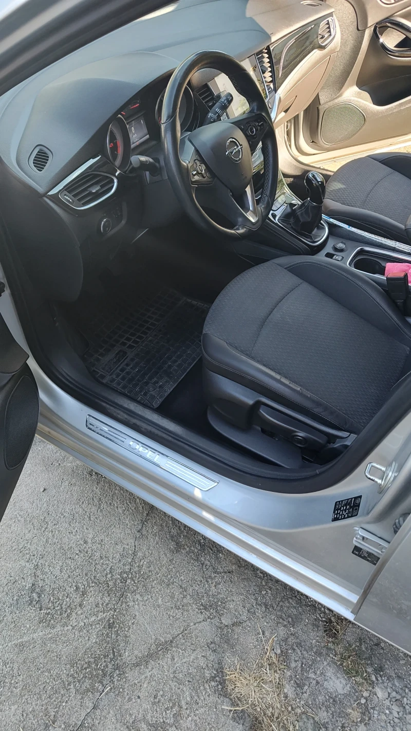 Opel Astra 1.6-CDTI. Ultimate , снимка 8 - Автомобили и джипове - 52224226