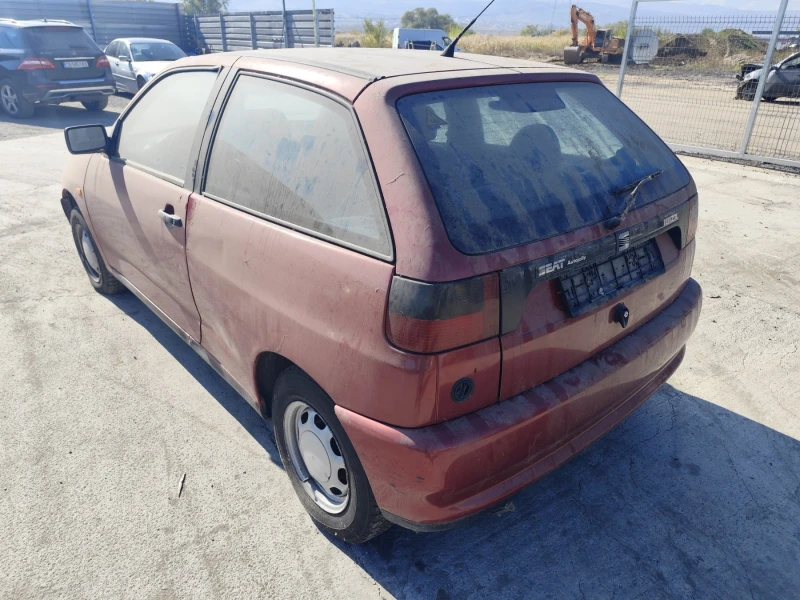 Seat Ibiza 1.4, снимка 4 - Автомобили и джипове - 52153608