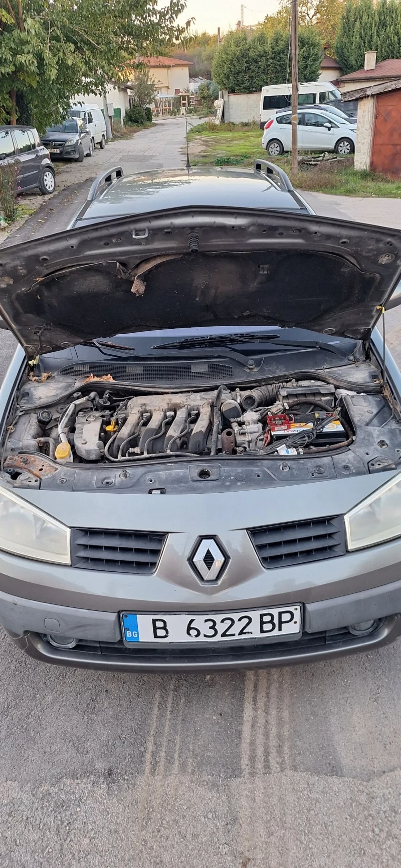 Renault Megane 2.0 16v, снимка 11 - Автомобили и джипове - 52187805
