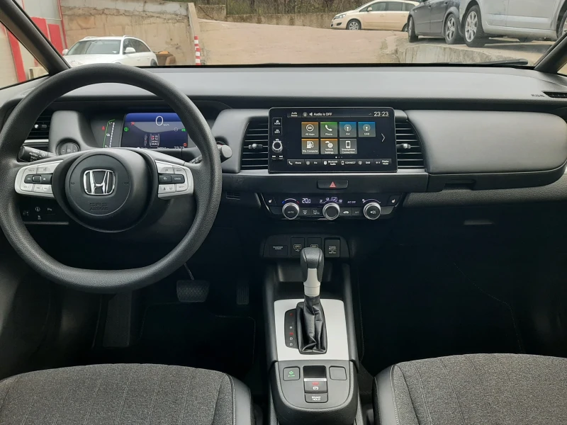Honda Jazz 1.5i HYBRID E HEV, снимка 11 - Автомобили и джипове - 52697467