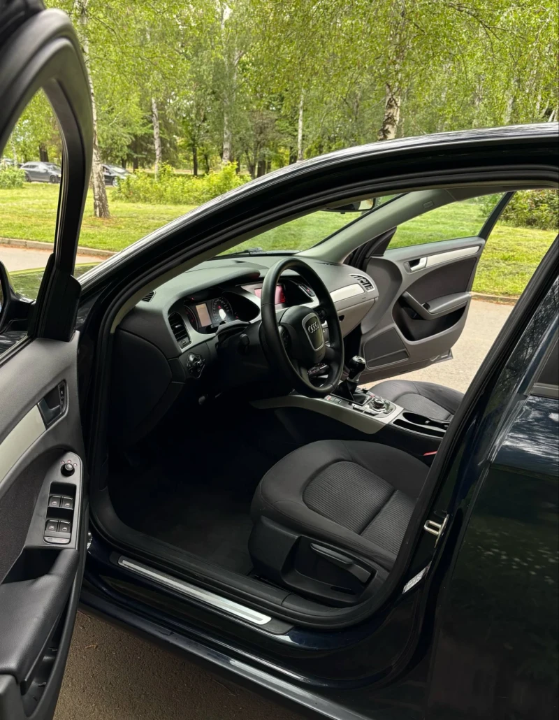 Audi A4, снимка 4 - Автомобили и джипове - 53052345
