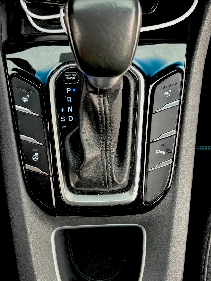 Hyundai Ioniq 92000км!!!Всичко Платено!, снимка 15 - Автомобили и джипове - 53393147