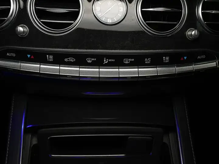 Mercedes-Benz S 560 AMG PKG * CARFAX * АВТО КРЕДИТ * , снимка 14 - Автомобили и джипове - 54744839