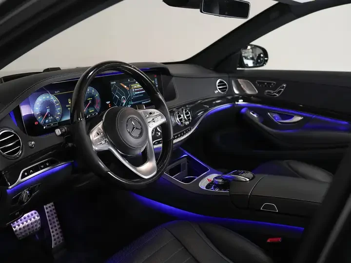 Mercedes-Benz S 560 AMG PKG * CARFAX * АВТО КРЕДИТ * , снимка 8 - Автомобили и джипове - 54744839