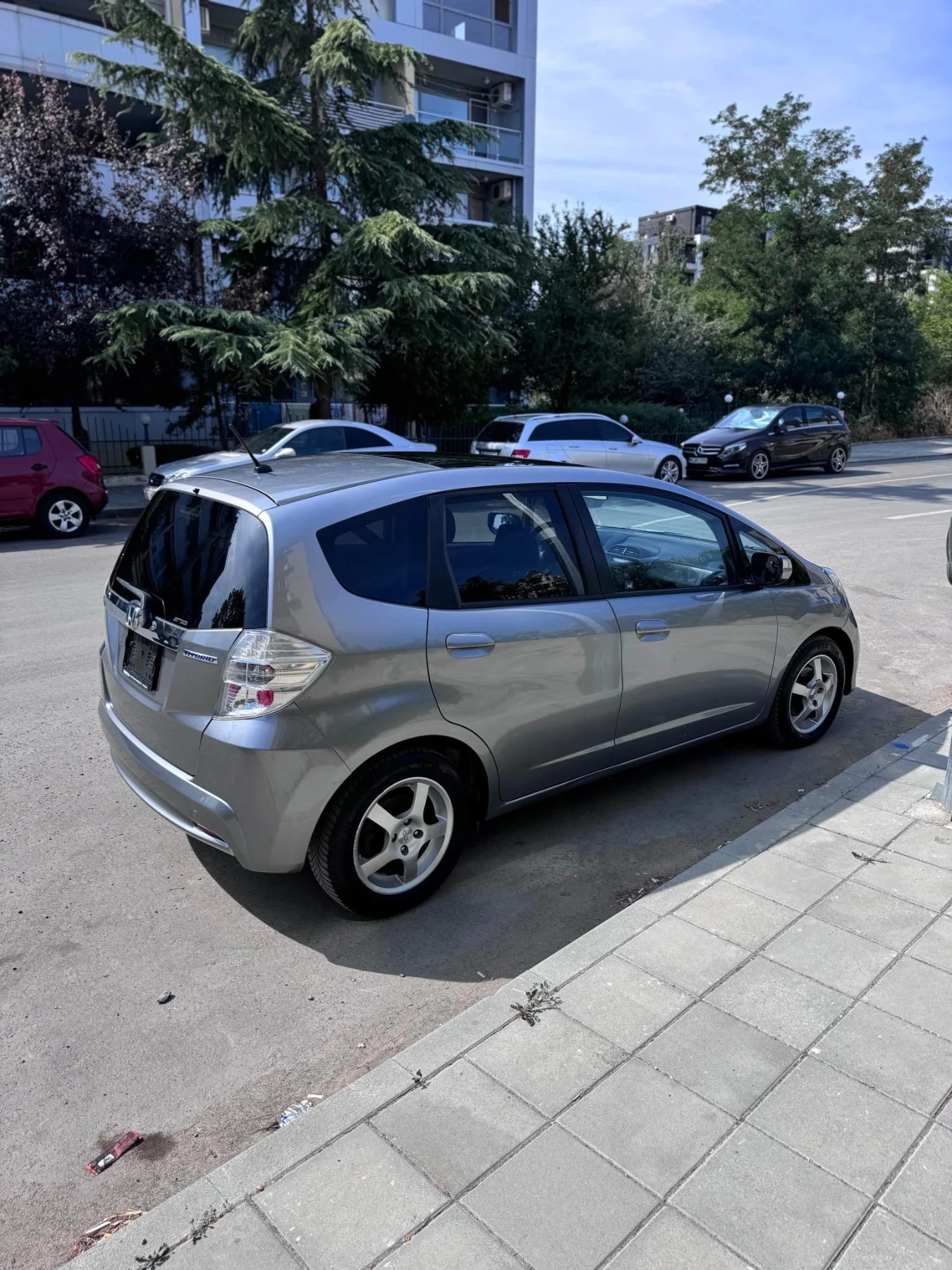 Honda Jazz 1.3i Hybrid Exclusive Swiss - изображение 6