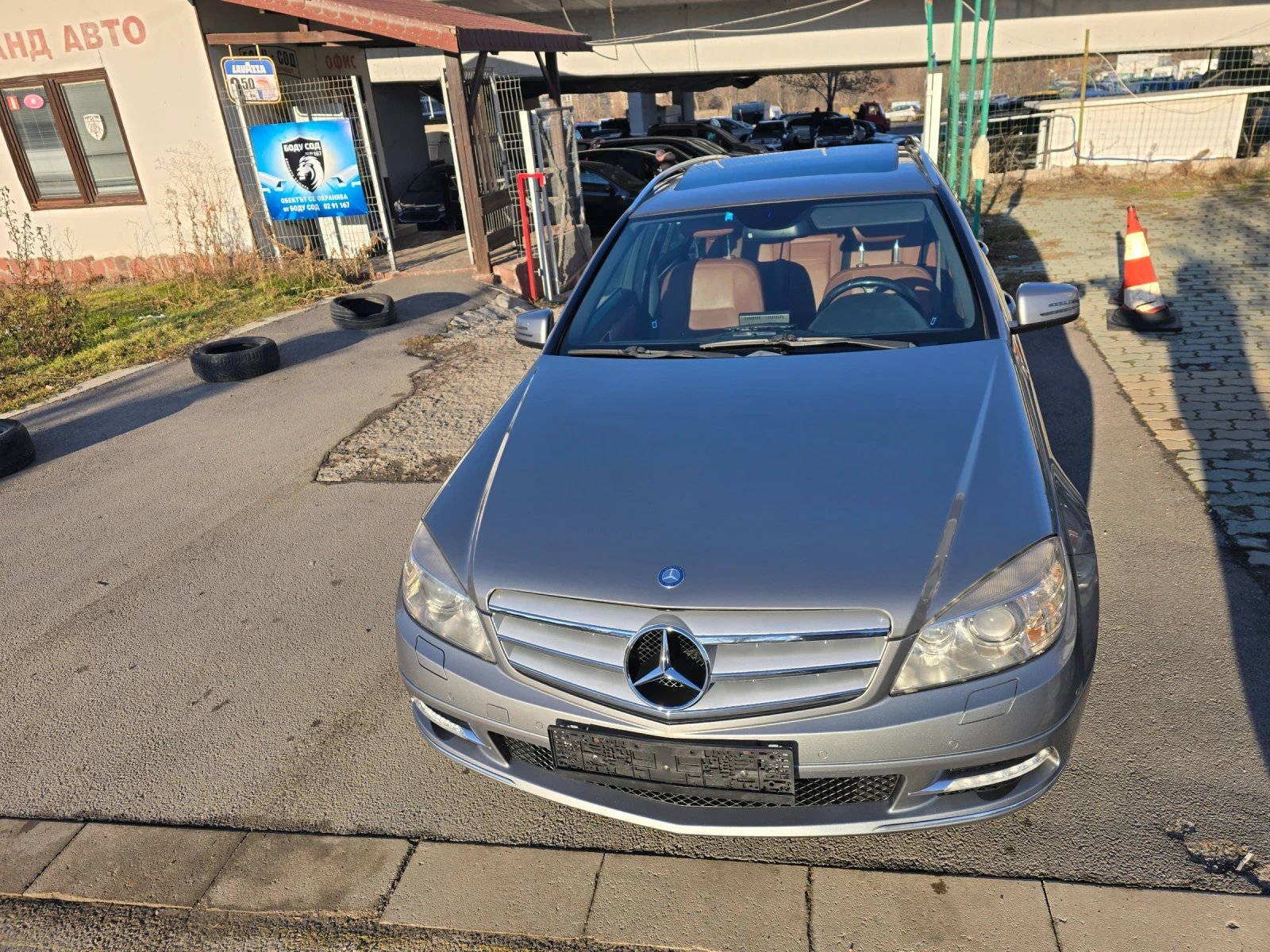 Mercedes-Benz C 220 2.2 Топ изпълнение - изображение 7