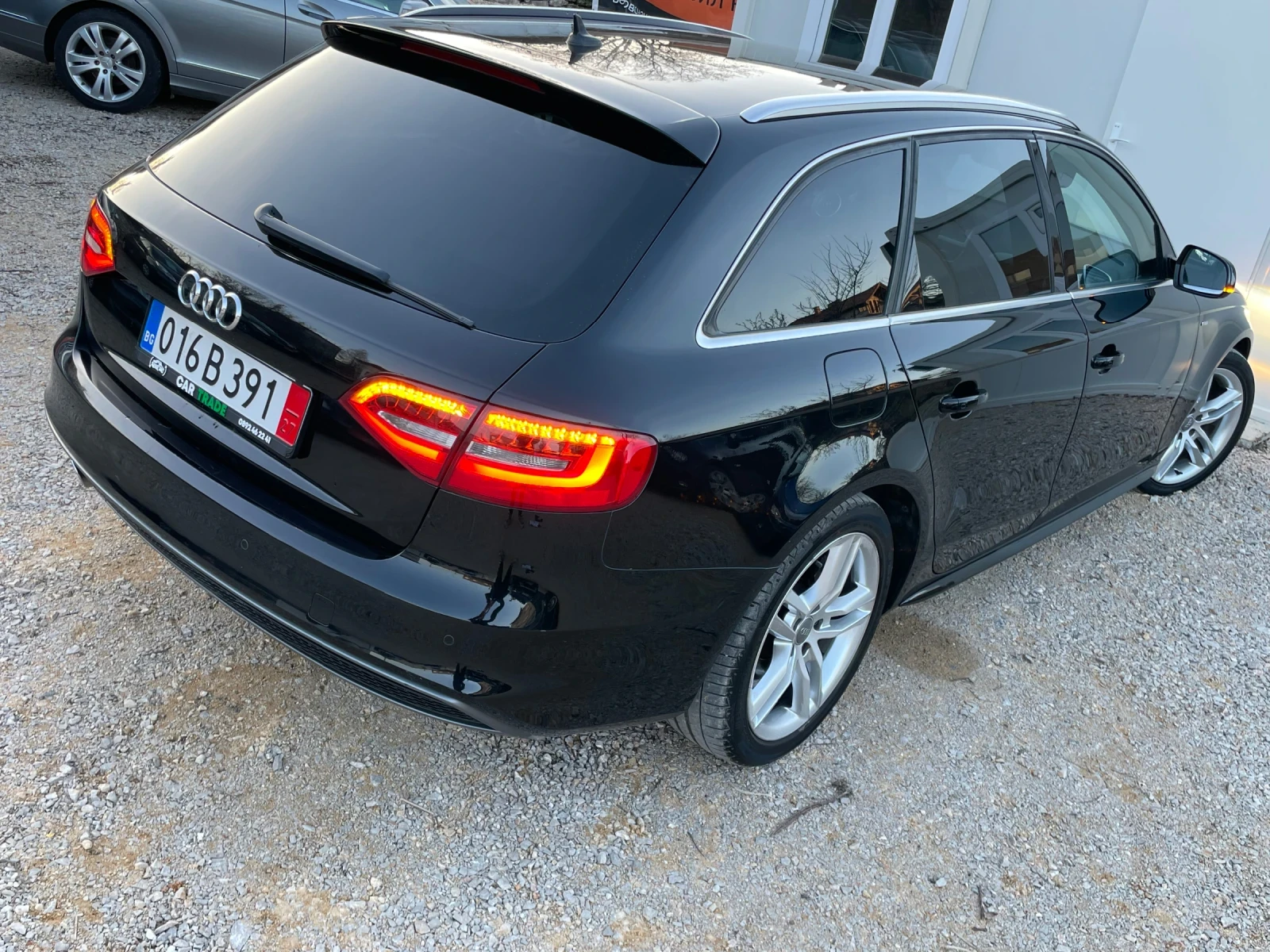 Audi A4 2.0TDI/150hp/3xS-line/FULL/EURO 6/СЕРВИЗНА ИСТОРИЯ - изображение 4