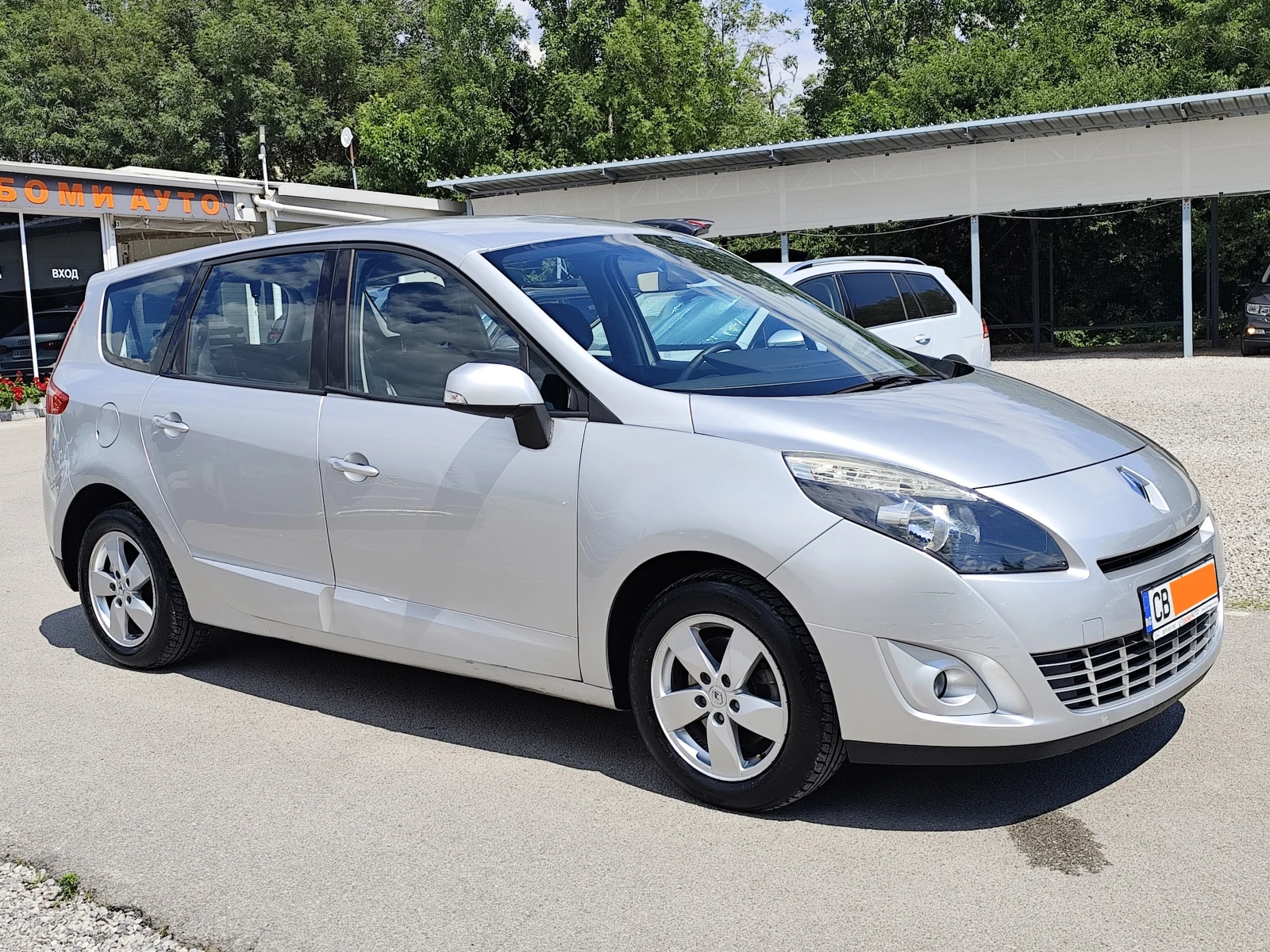 Renault Scenic 1.5DCi* 7 МЕСТА* 6 СКОРОСТИ* NAVI* EURO5A*  - изображение 3