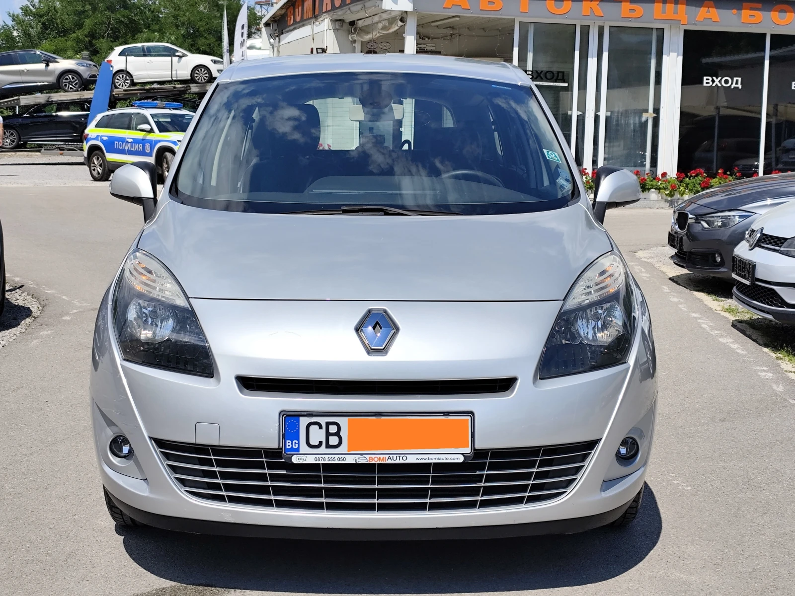 Renault Scenic 1.5DCi* 7 МЕСТА* 6 СКОРОСТИ* NAVI* EURO5A*  - изображение 2